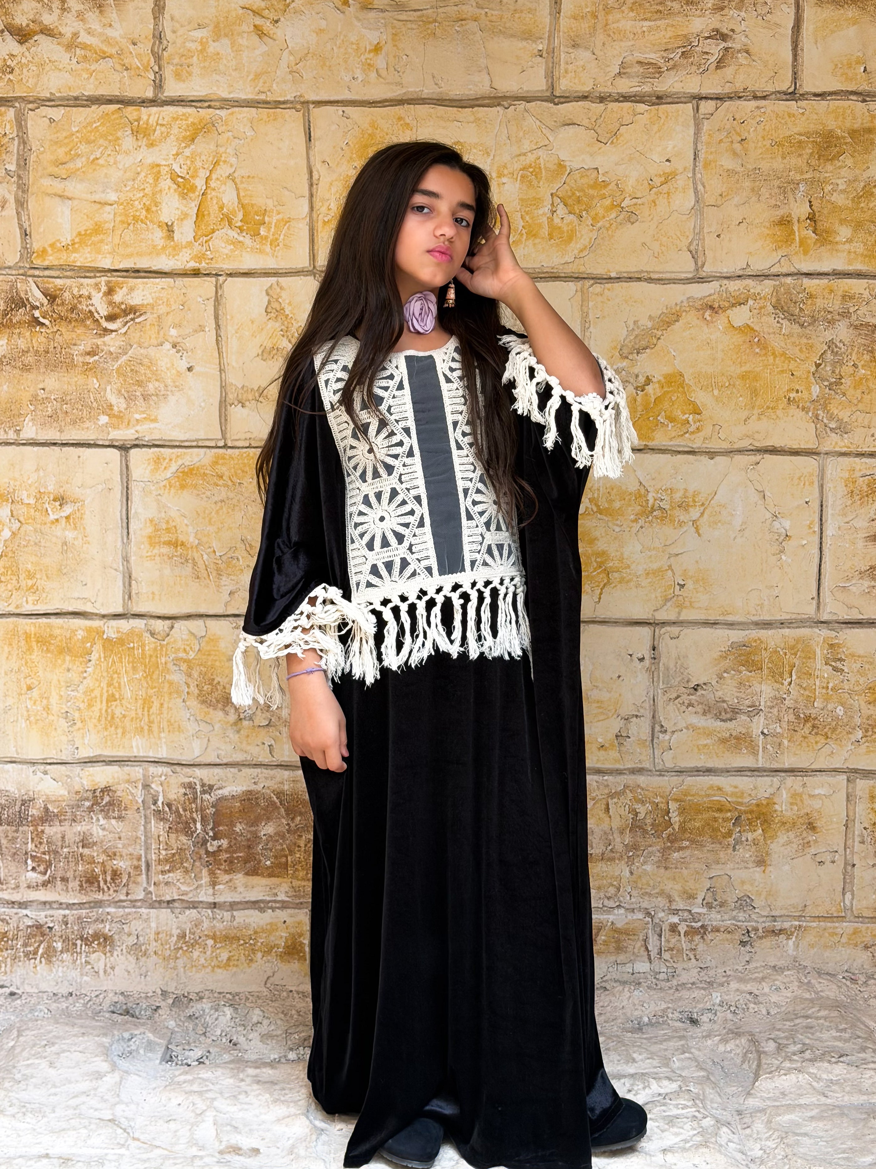 Ghazel Abaya(غزل)