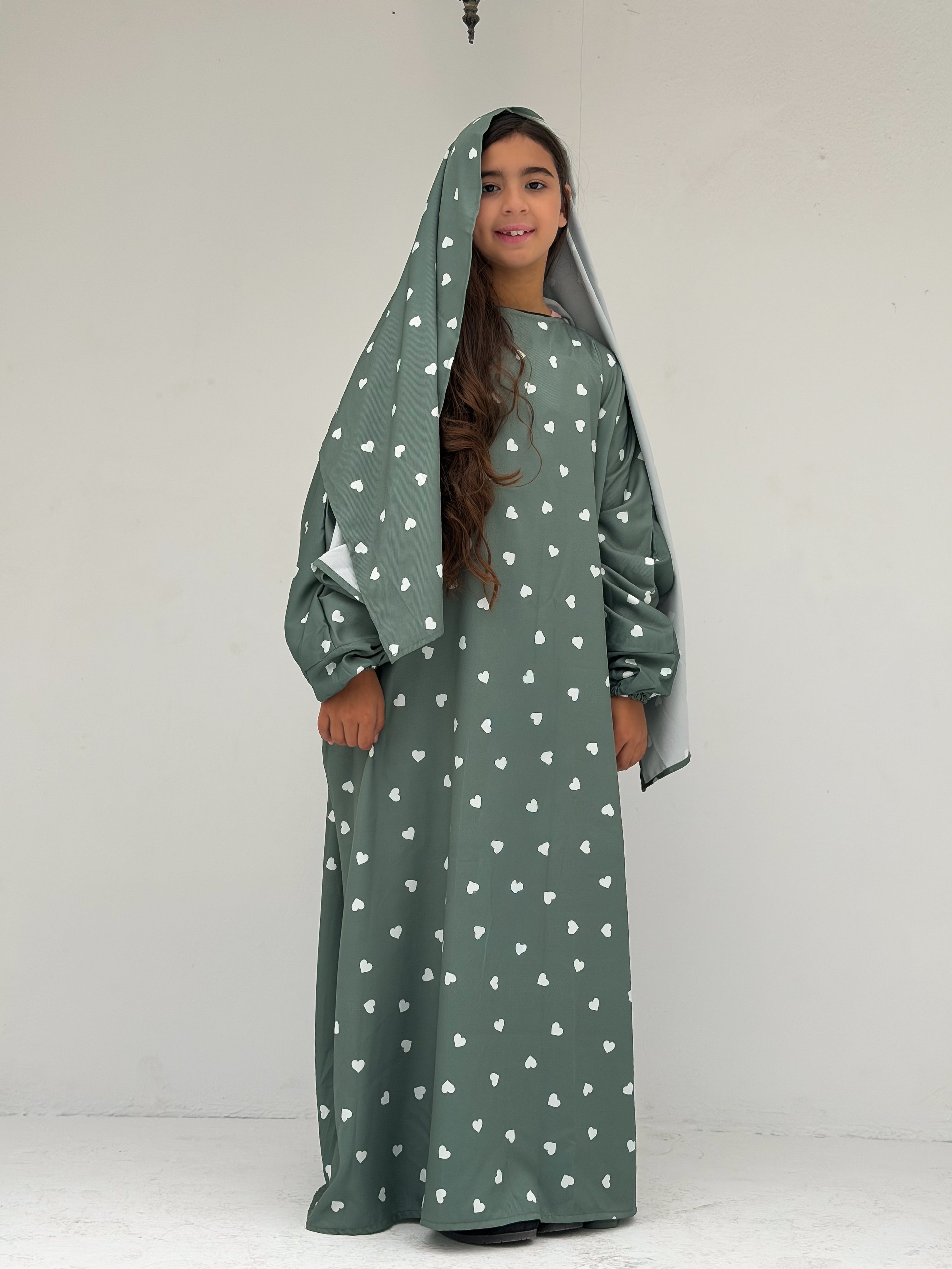 Kiswah Esdal(كسوه)